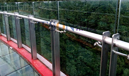 不銹鋼橋梁護(hù)欄 不銹鋼橋梁護(hù)欄