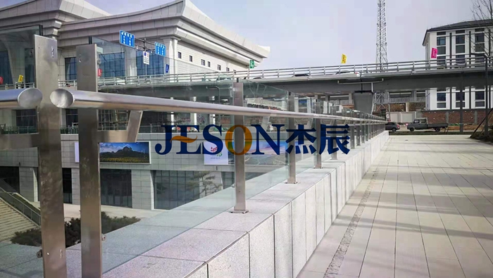 杰辰立柱 杰辰立柱